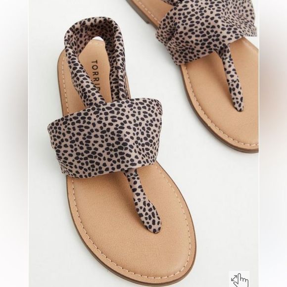 🆕Torrid Cheetah Fabric T-Strap Sandal (WW) - Picture 2 of 7